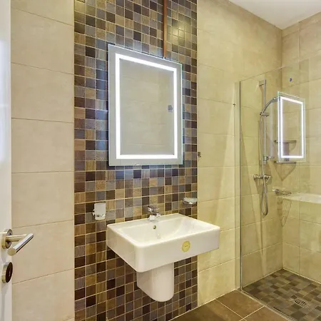 Stylish 2 Bedroom In An Amazing Location Lejlighed Sliema